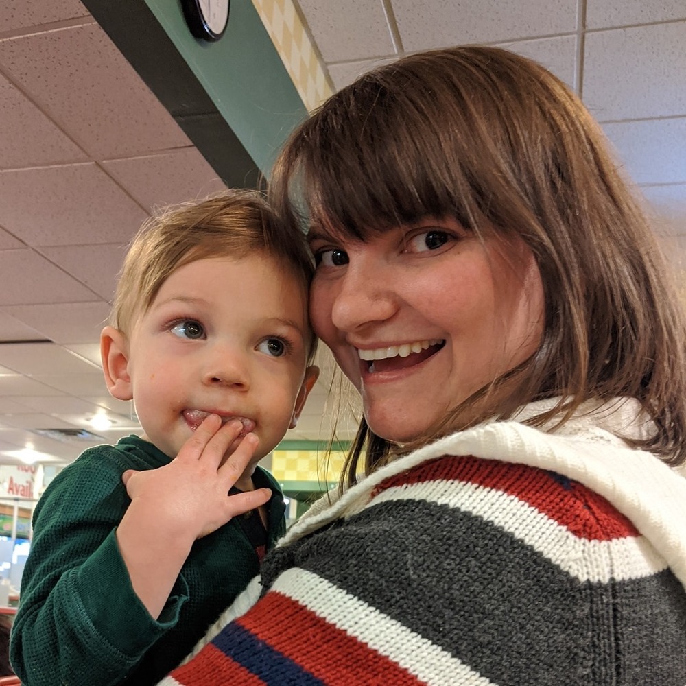 Meet your Posher, Julia